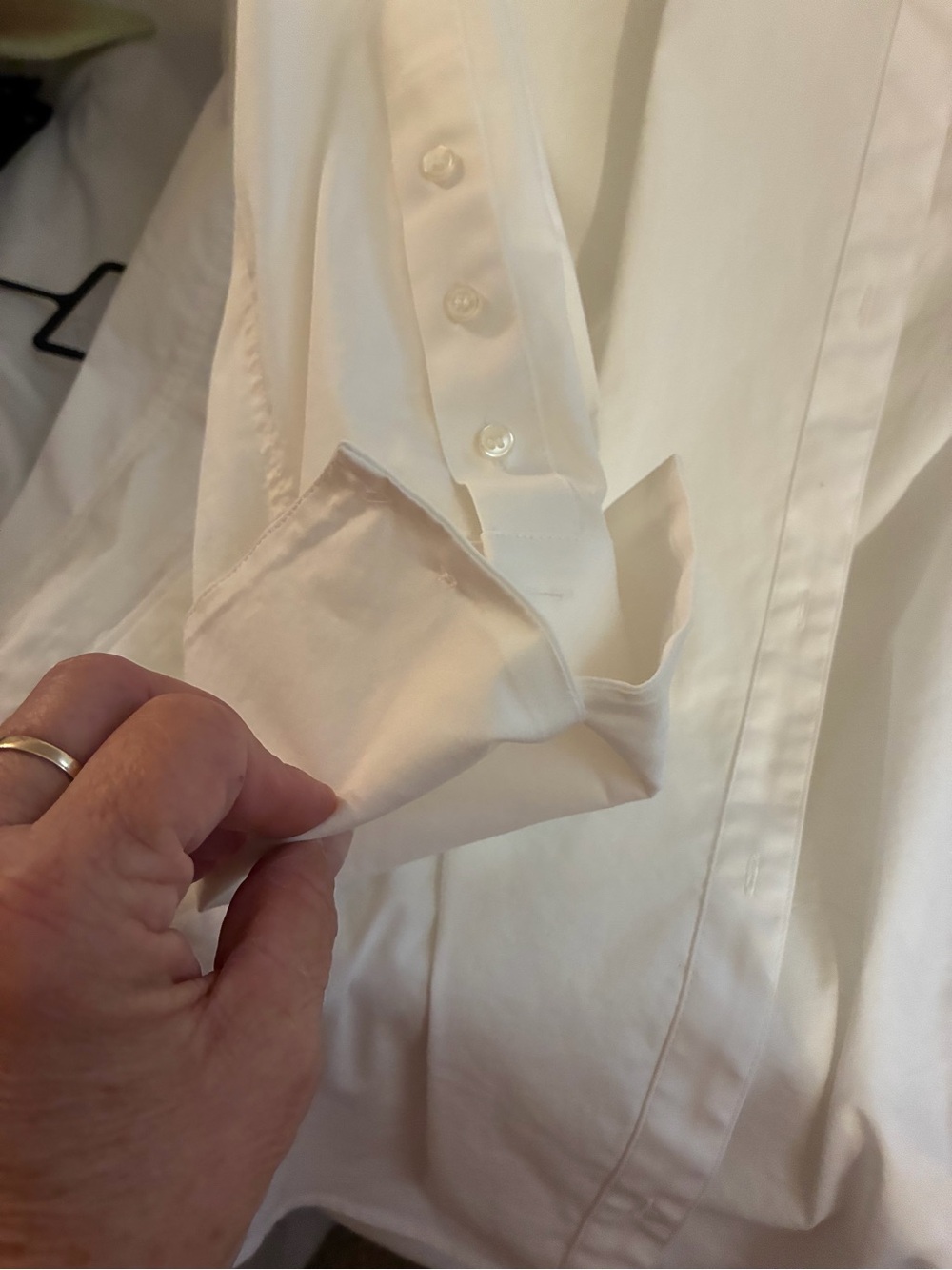 Chico’s No-Iron Tunic Button Down Shirt Size 2 Extra Long Cuffs